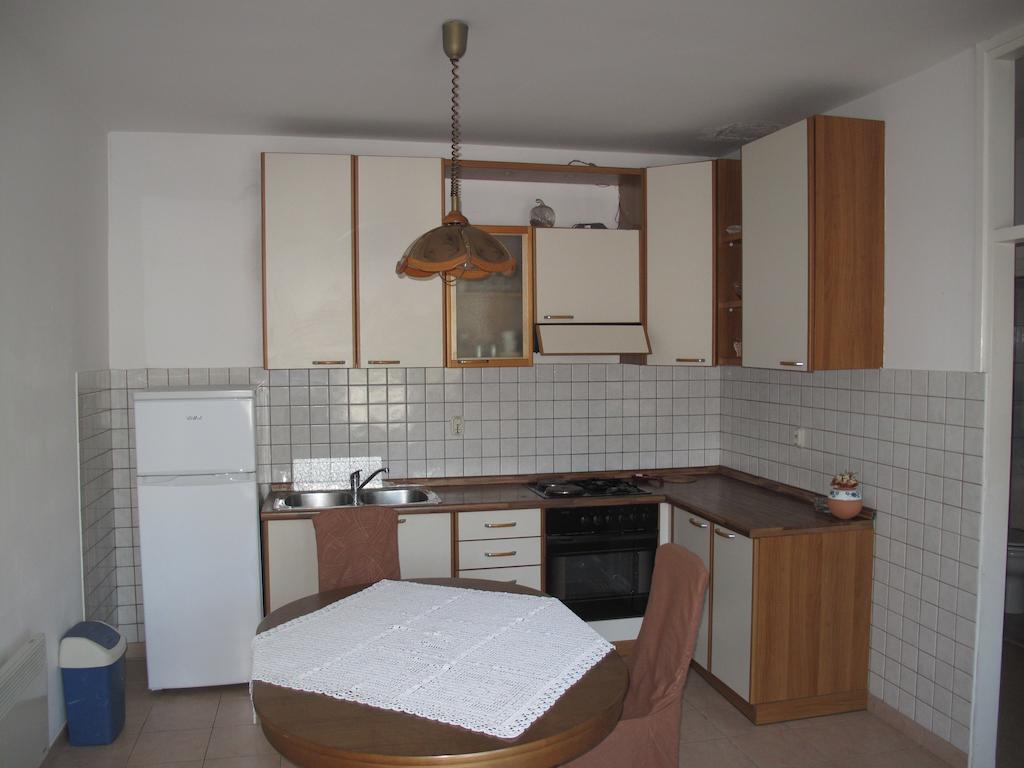 Apartments Zuvela Korčula Kamer foto